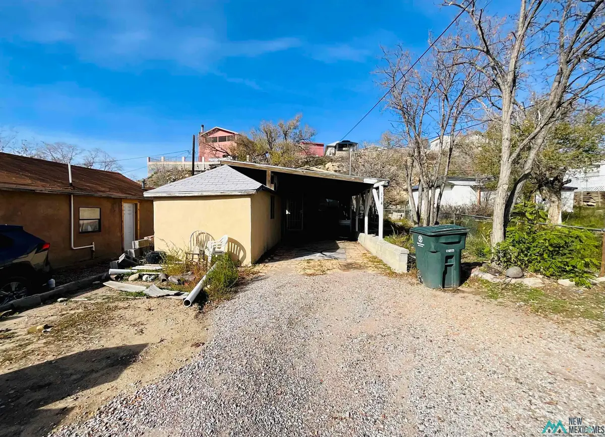 114 W Adams Ave, Gallup, NM 87301 - #1