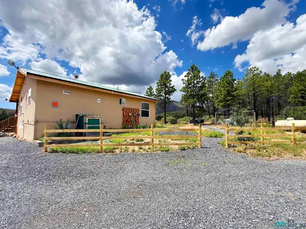 426 County Road A18a, Las Vegas, NM 87701