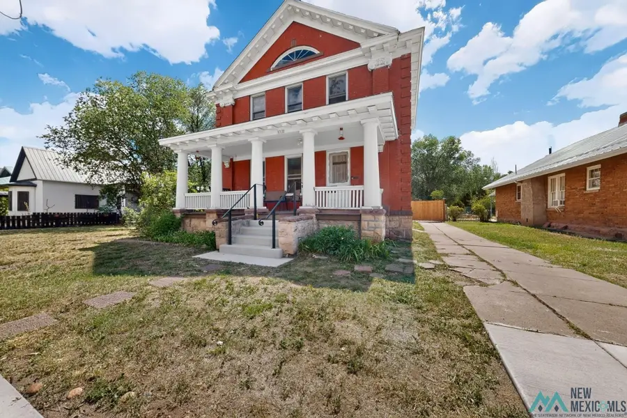 1031 6th St, Las Vegas, NM 87701 - #2