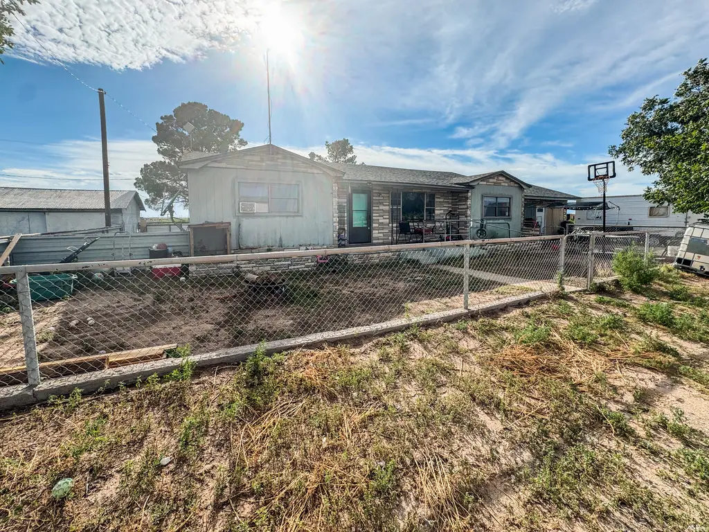 7319 W Alabama St, Hobbs, NM 88240 - #1