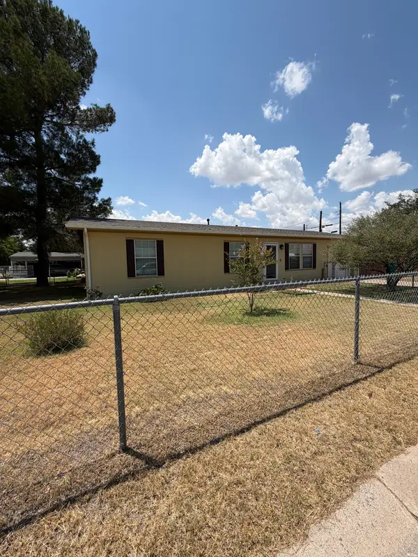 1102 W Taylor Ave, Lovington, NM 88260