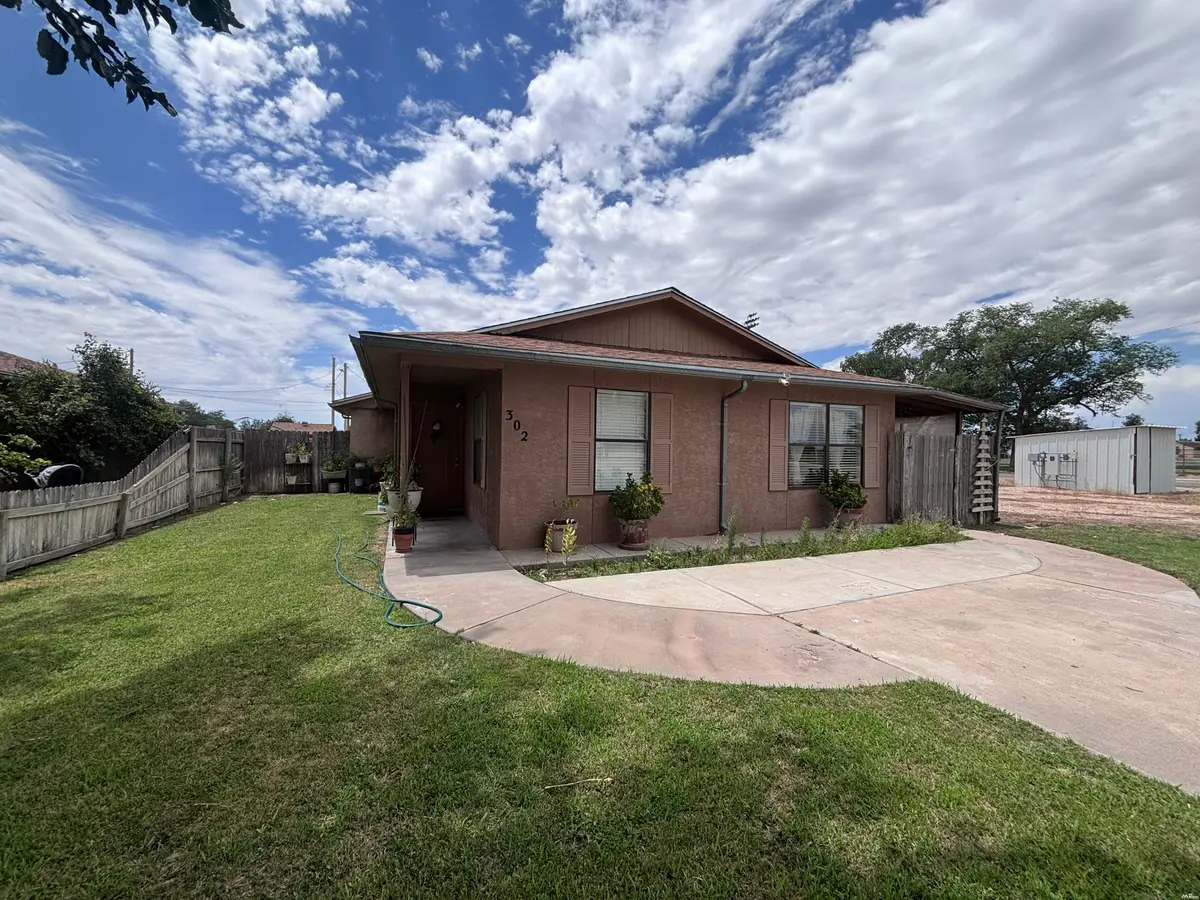 302 E Butler St, Dexter, NM 88230 - #1