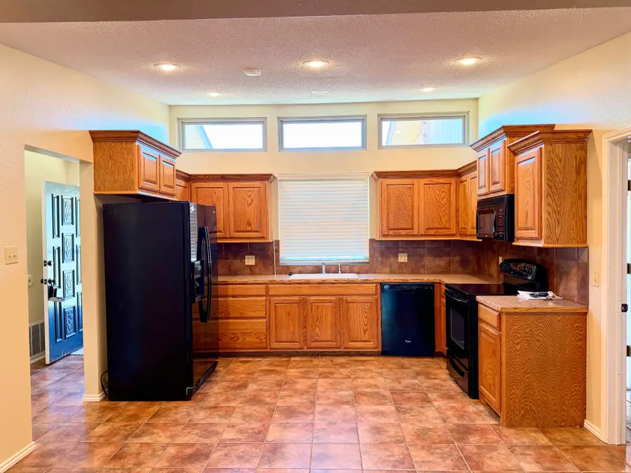 2012 Stone Place, Clovis, NM 88101 - #2