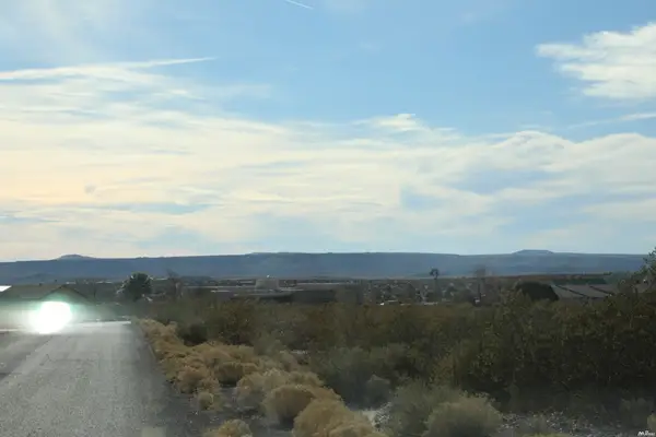 669 Underwood Ln, Elephant Butte, NM 87935