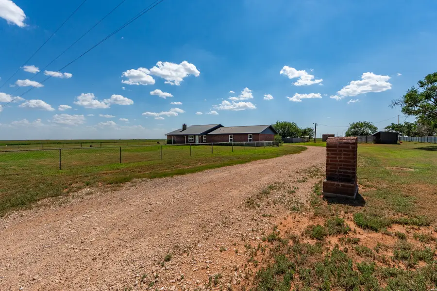 296 N Roosevelt Rd. G, Texico, NM 88135 - #2