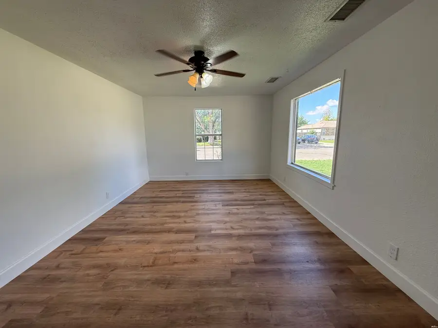 817 S Fifth St, Artesia, NM 88210 - #2