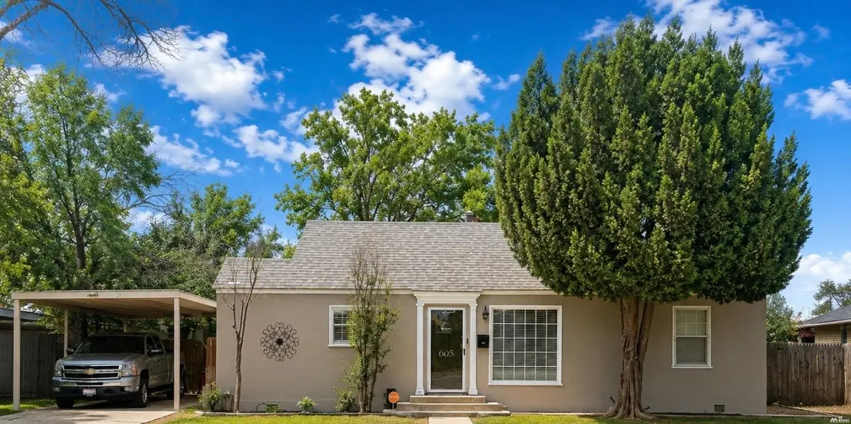 605 E Corbett St, Hobbs, NM 88240 - #1