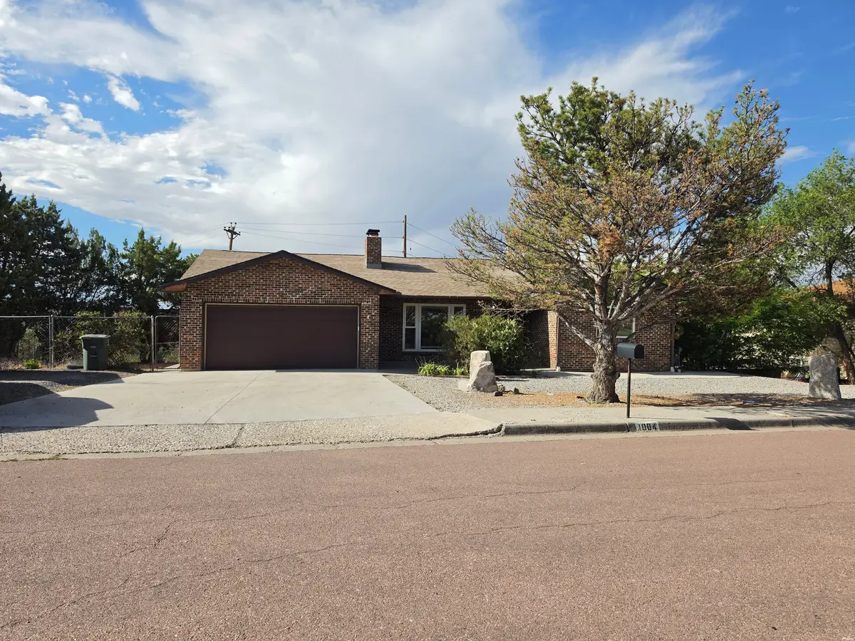 1004 Yei Ave, Gallup, NM 87301 - #1