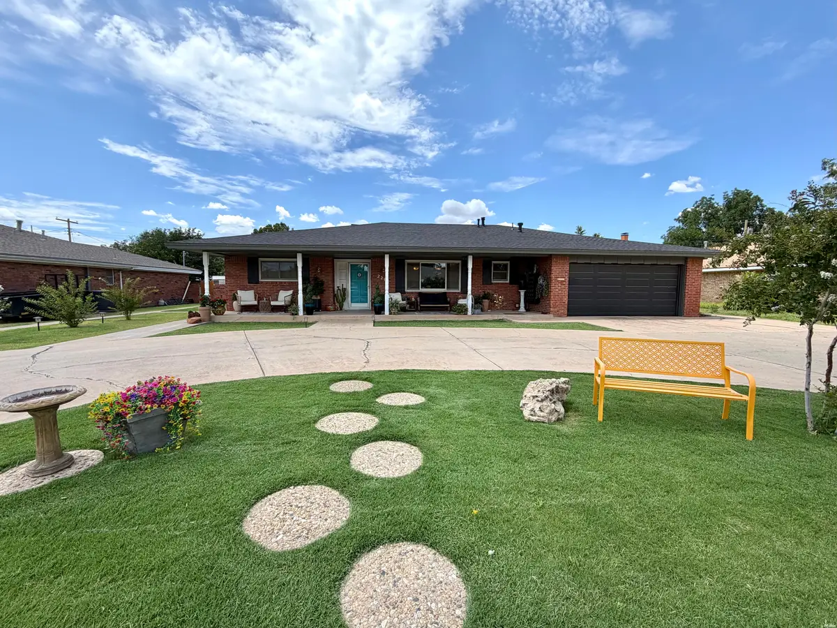 2201 N Fowler, Hobbs, NM 88240 - #1
