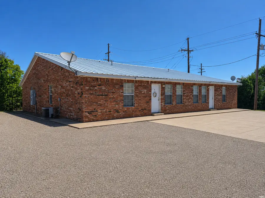 2433 21st, Clovis, NM 88101 - #3
