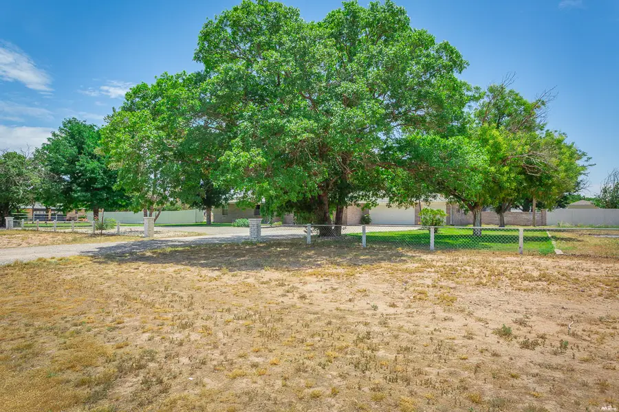 2908 W Country Club Rd, Roswell, NM 88201 - #2