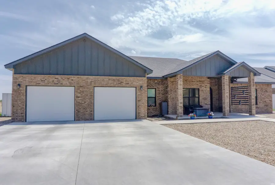 3617 Woodlark Rd, Clovis, NM 88101 - #3