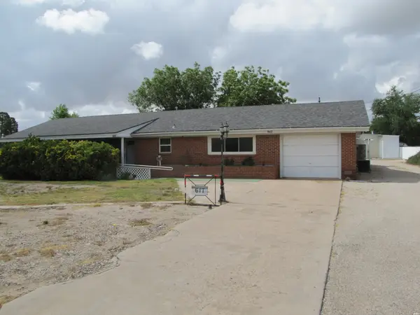617 Broom Dr, Hobbs, NM 88240