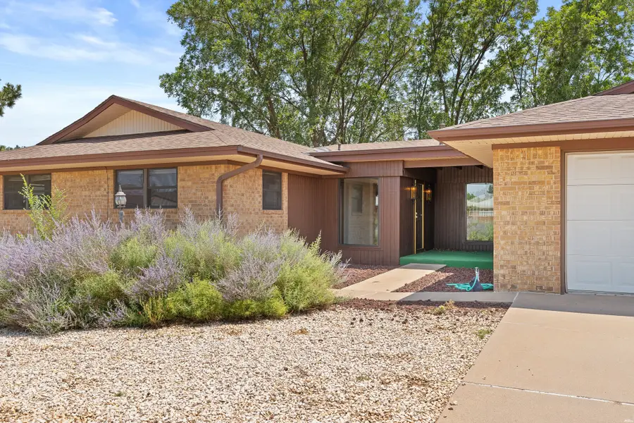 1425 Eastridge Dr., Clovis, NM 88101 - #2