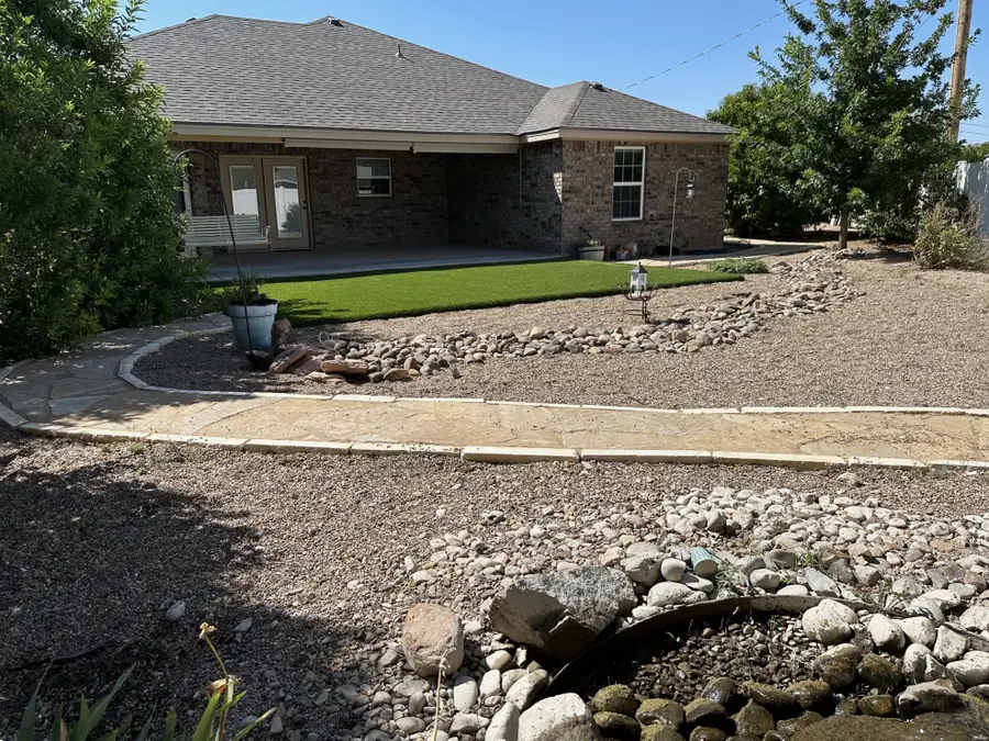 2104 Mockingbird Ln, Portales, NM 88130 - #2