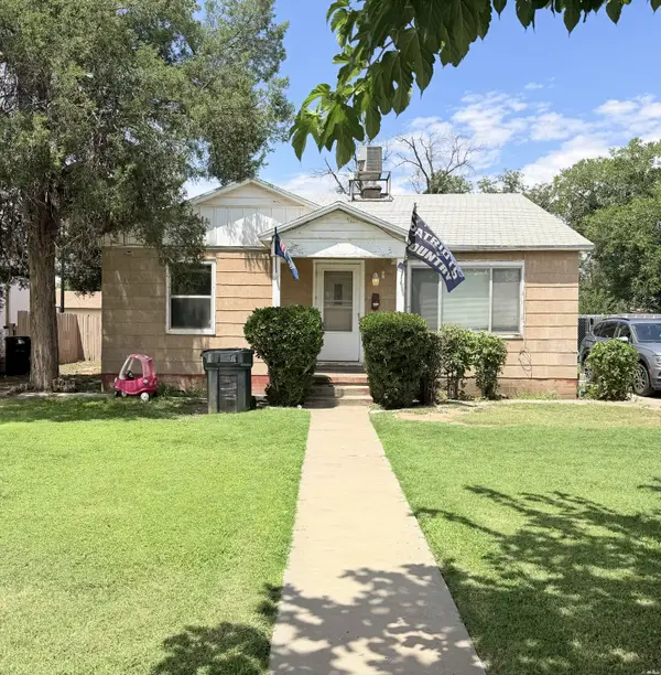 915 N Mesa St, Carlsbad, NM 88220