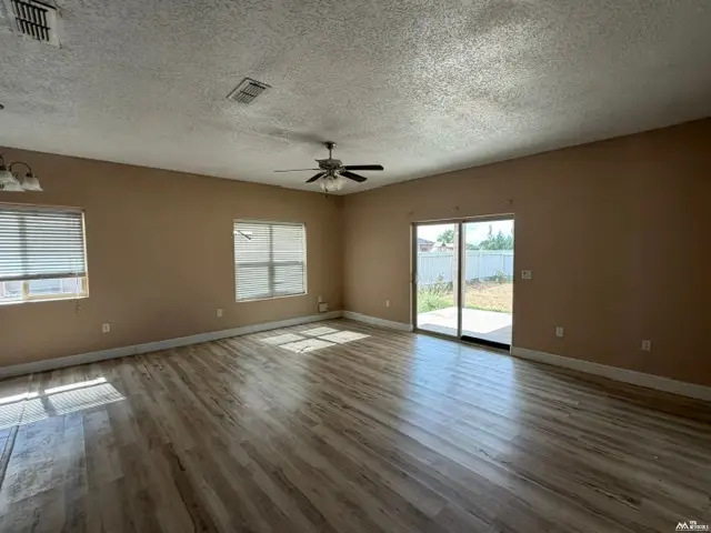 1800 W University Dr, Portales, NM 88130 - #3