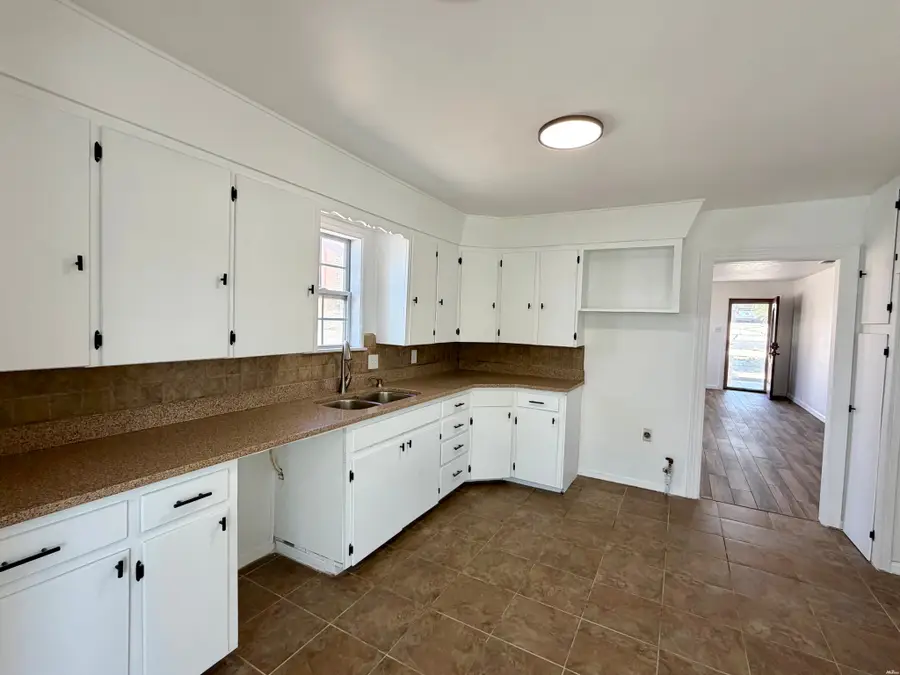 209 W Roosevelt Ave, Jal, NM 88252 - #3