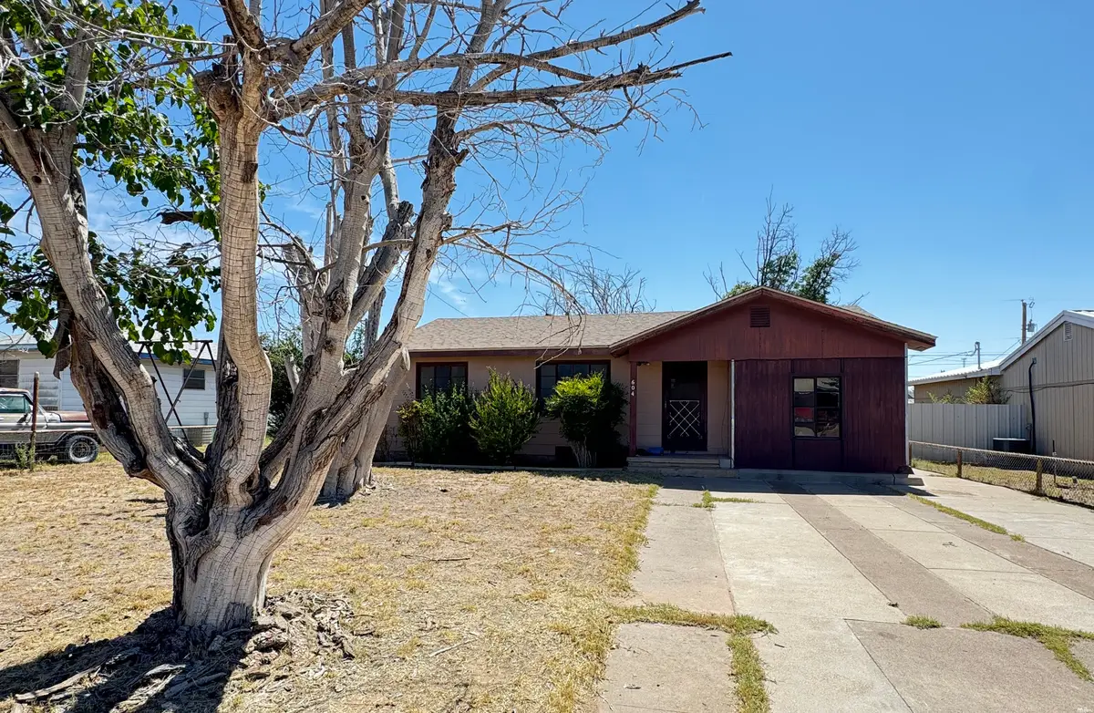 604 S 4th St, Jal, NM 88252 - #1