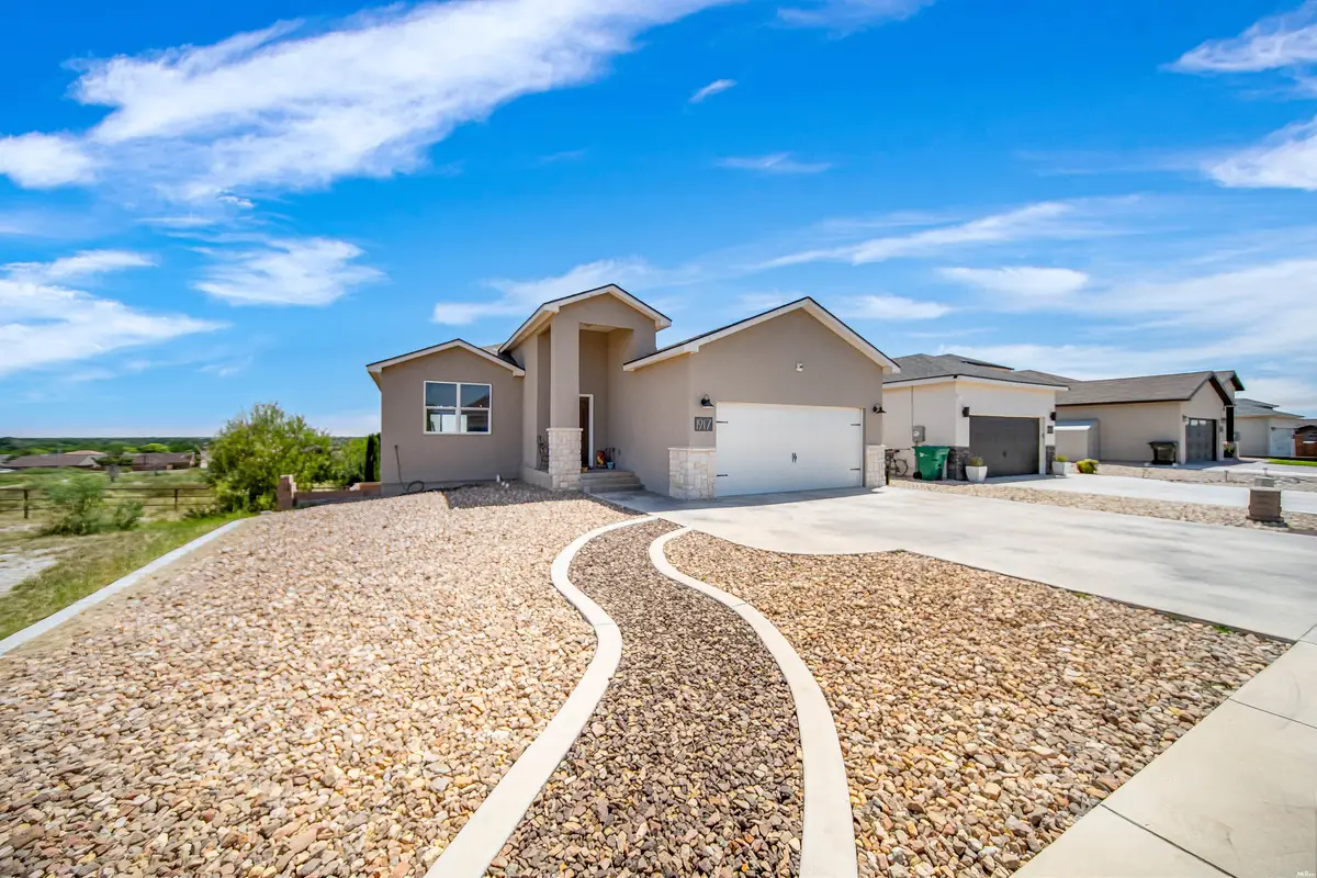 1917 Diamond Dr, Carlsbad, NM 88220 - #1