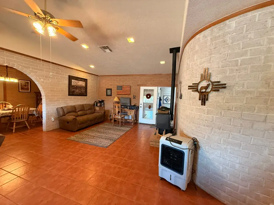 215 Hallmark St, Elephant Butte, NM 87935 - #3