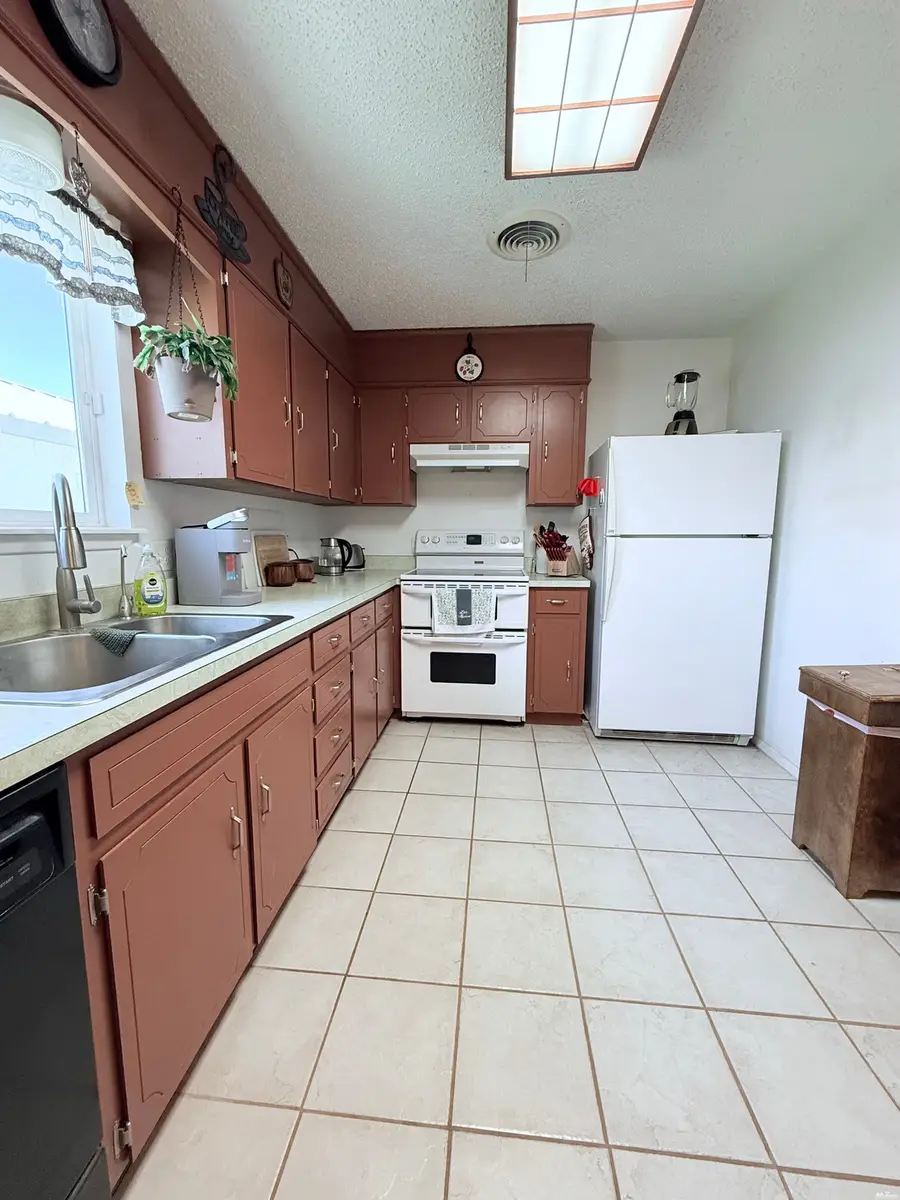 909 Ave B, Lovington, NM 88260 - #3