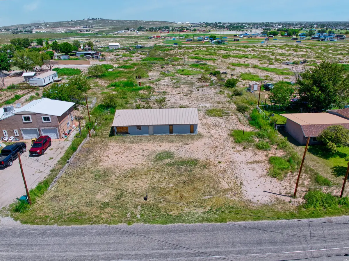 3008 Colfax St, Carlsbad, NM 88220 - #1