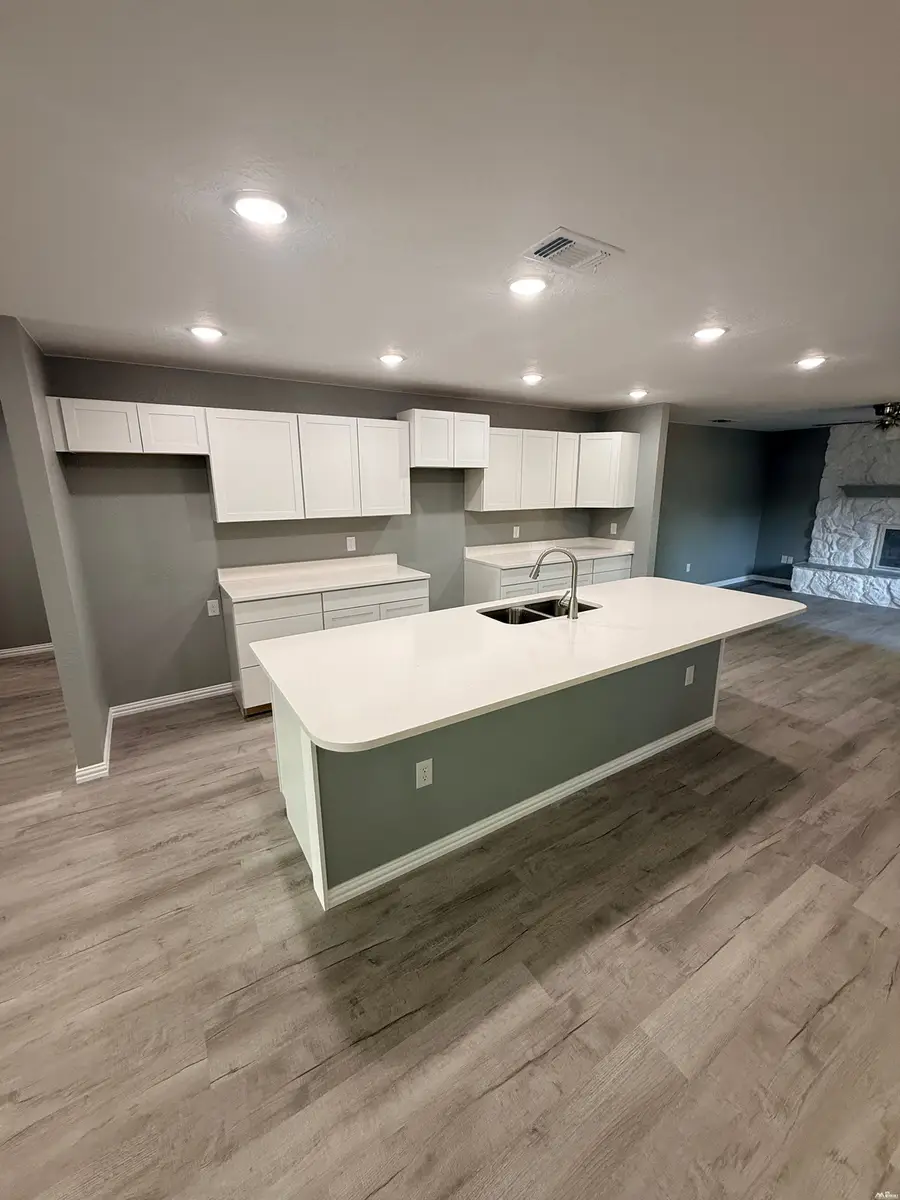 2405 Howard Cowper, Clovis, NM 88101 - #2