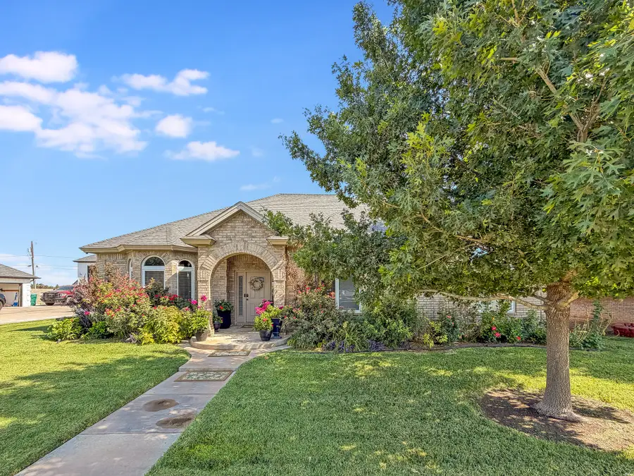 828 W Desert Sage Rd, Hobbs, NM 88242 - #2