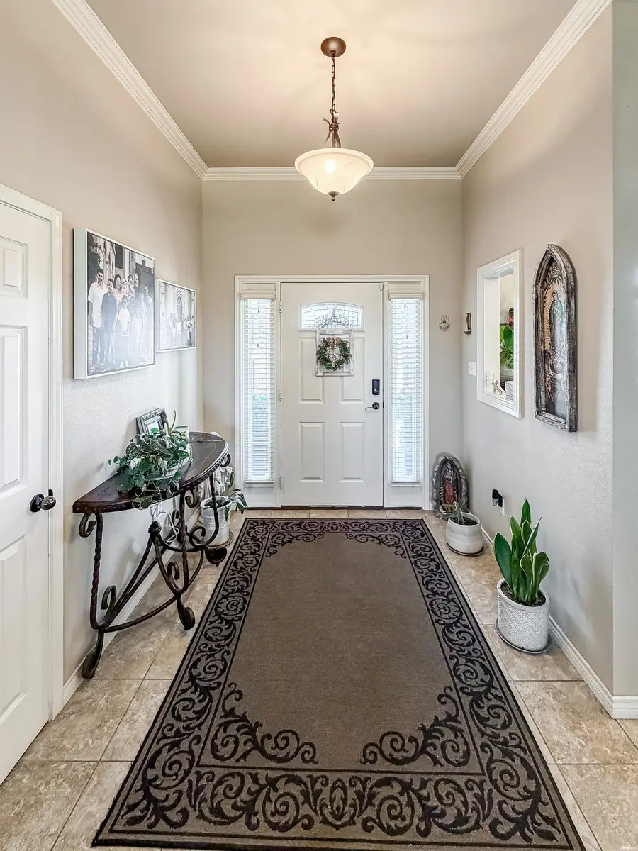 828 W Desert Sage Rd, Hobbs, NM 88242 - #3