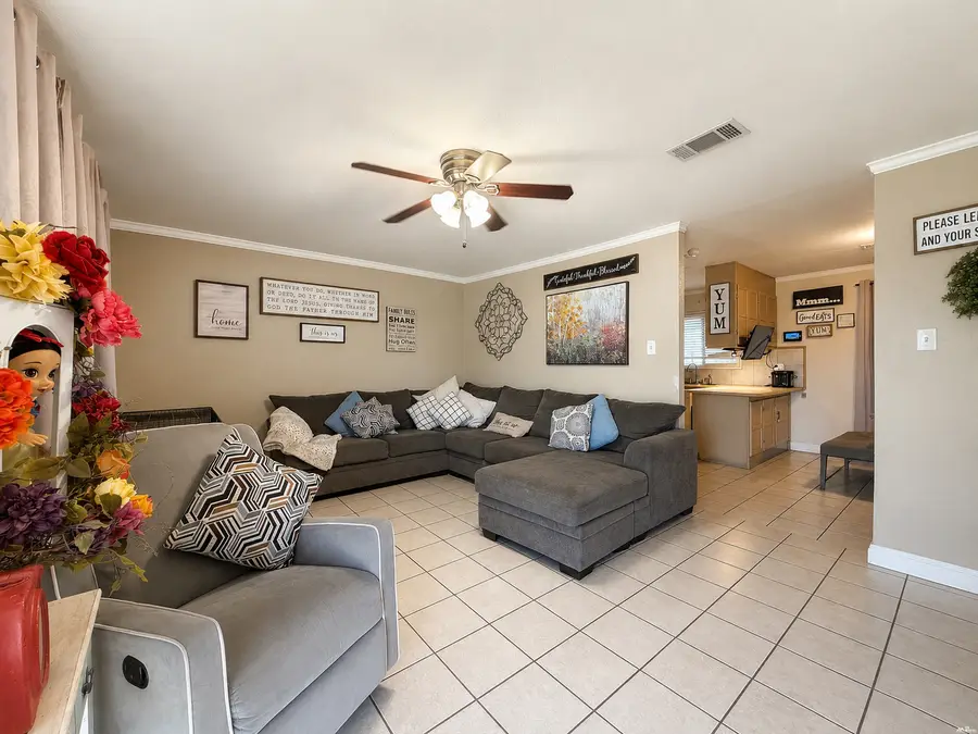 1432 E Llano Dr, Hobbs, NM 88240 - #3
