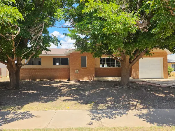 1013 Caminisito St, Roswell, NM 88203