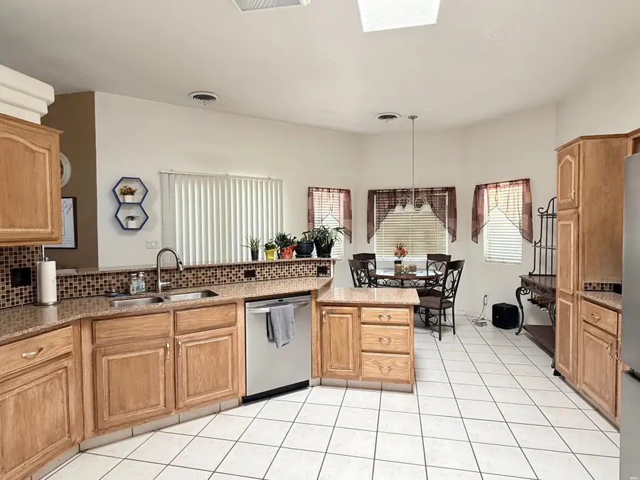 1907 Lori Dr, Deming, NM 88030 - #3