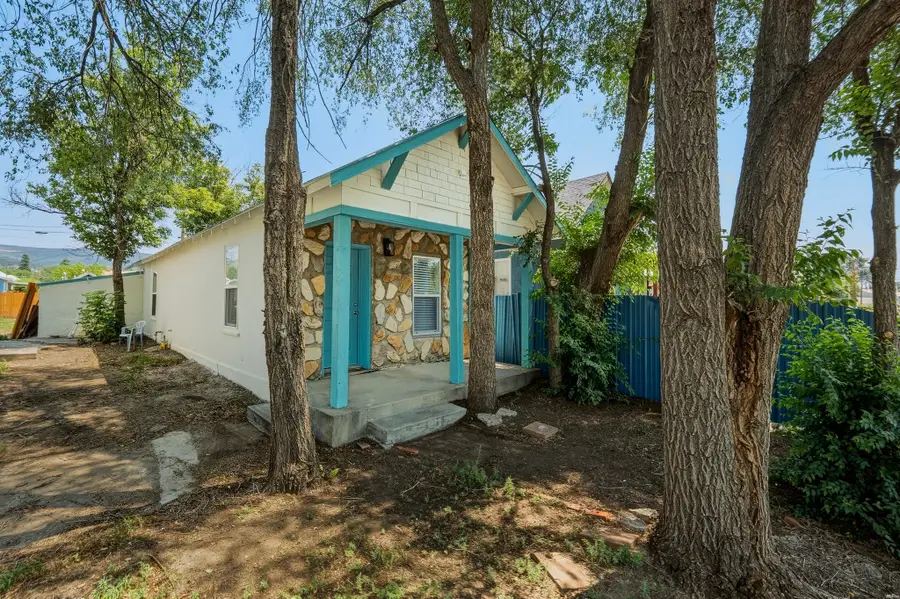 206 Sugarite Ave, Raton, NM 87740 - #2
