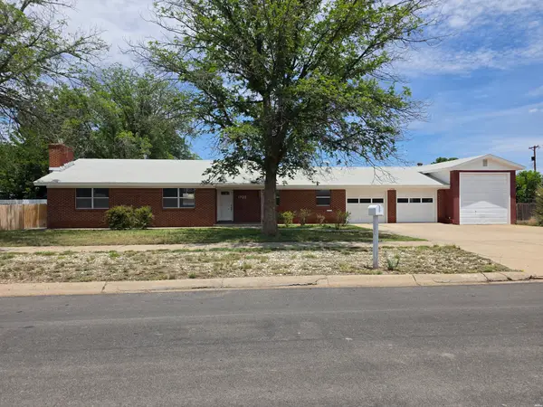 1725 Alameda St, Roswell, NM 88203