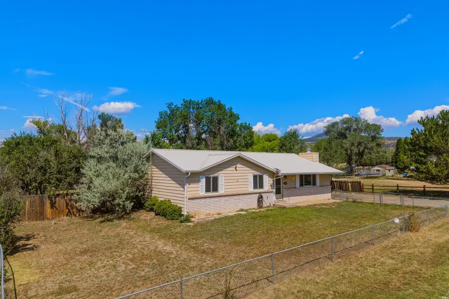 106 Hill Dr, Raton, NM 87740 - #3