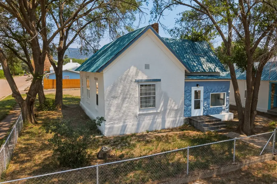 204 Sugarite Ave, Raton, NM 87740 - #2