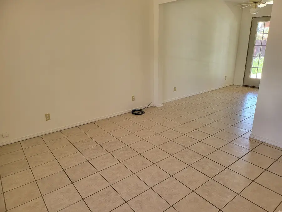 1905 Mountain View Dr, Gallup, NM 87301 - #3