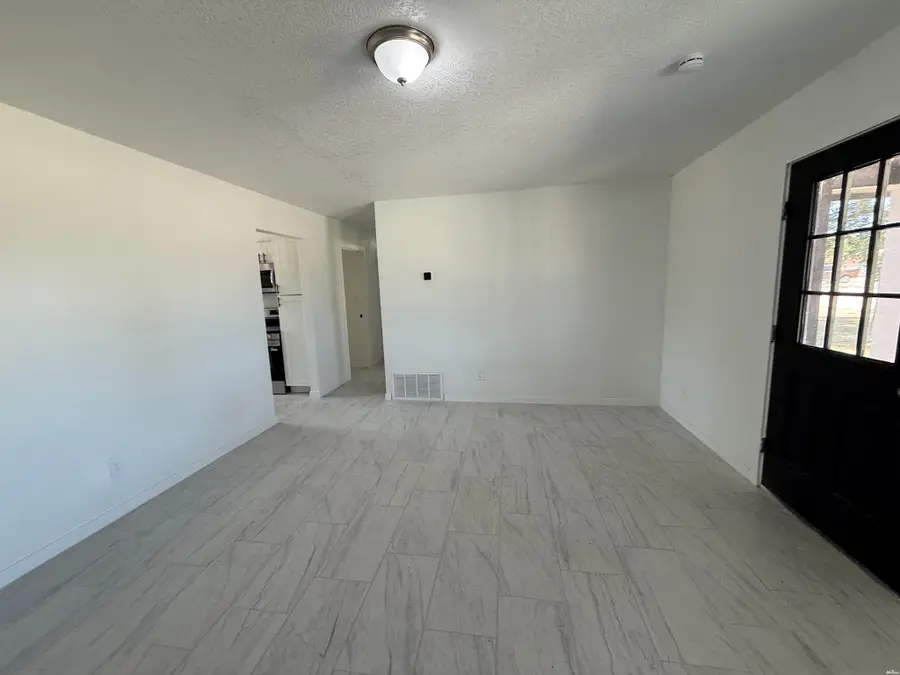 901 W Cannon Ave, Artesia, NM 88210 - #3