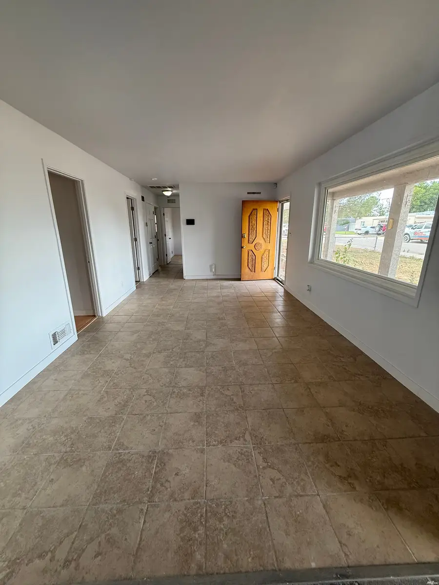 1103 W Sears Ave, Artesia, NM 88210 - #2