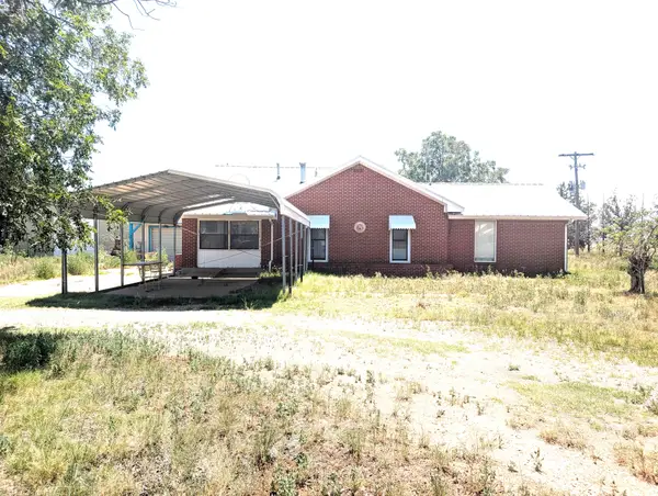 1621 S Roosevelt Rd 6, Portales, NM 88130