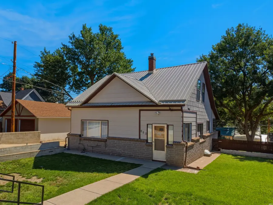 225 S 7th St, Raton, NM 87740 - #2