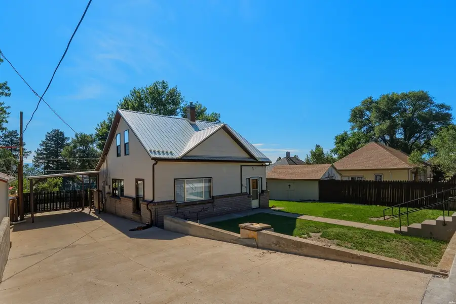 225 S 7th St, Raton, NM 87740 - #3