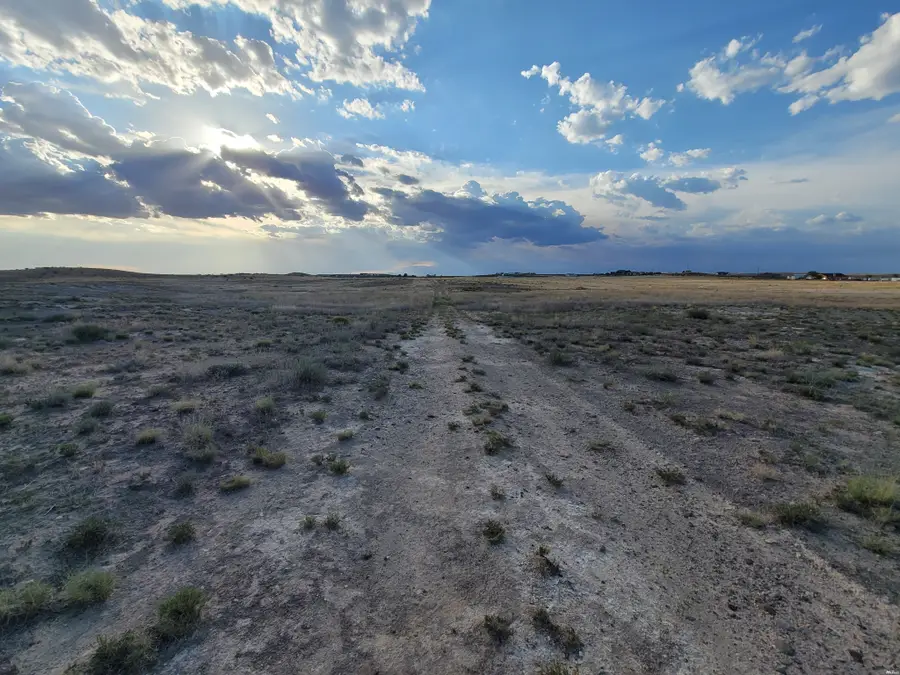 100 Via Del Sol, Roswell, NM 88203 - #3