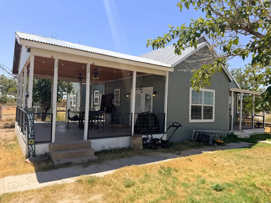 1903 Tower Dr, Carlsbad, NM 88220 - #2