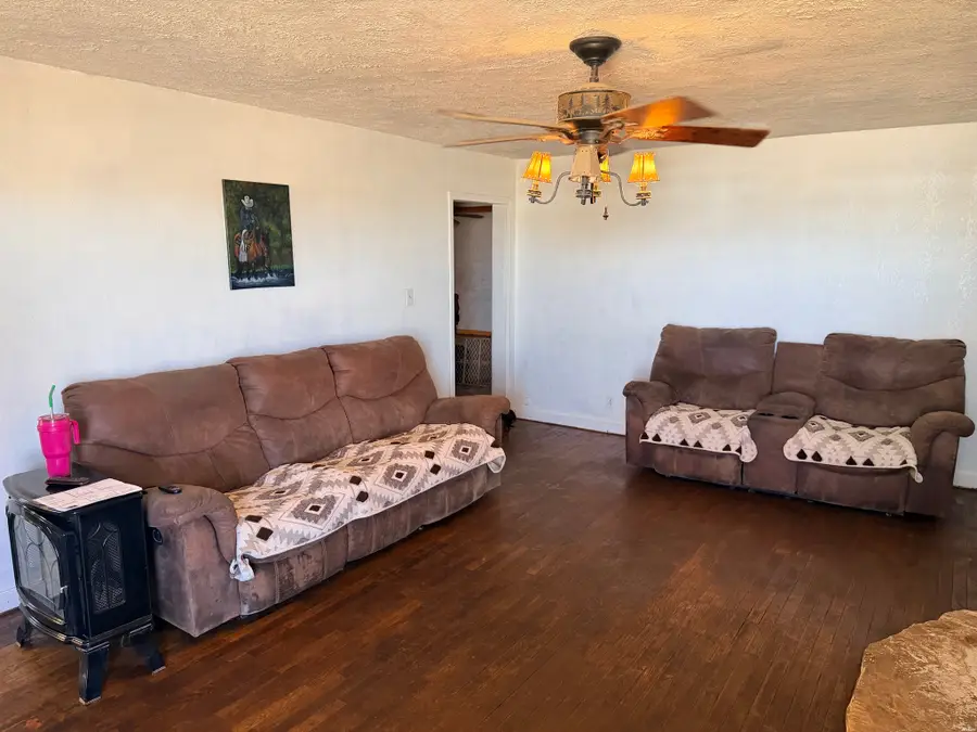 1903 Tower Dr, Carlsbad, NM 88220 - #3