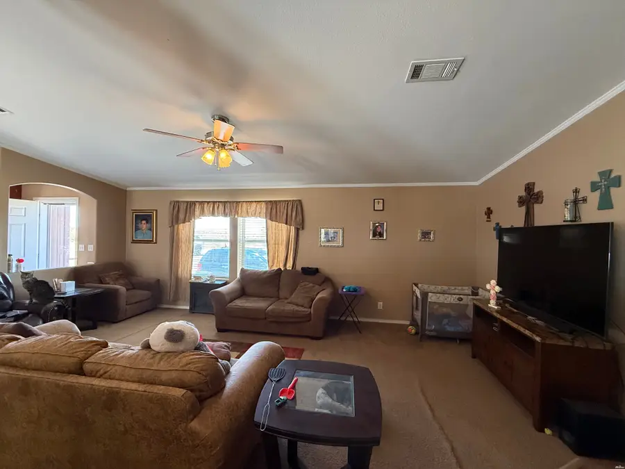 273 W Blevins Rd, Artesia, NM 88210 - #3