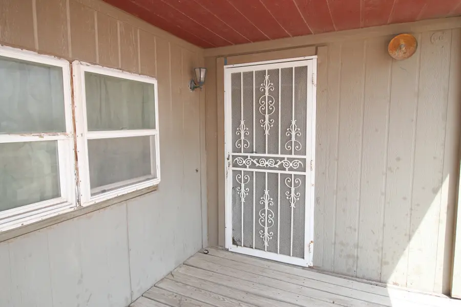 205 N Commercial St, Lovington, NM 88260 - #3