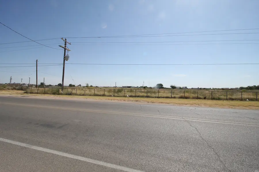 2201 S South Commercial, Lovington, NM 88260 - #2