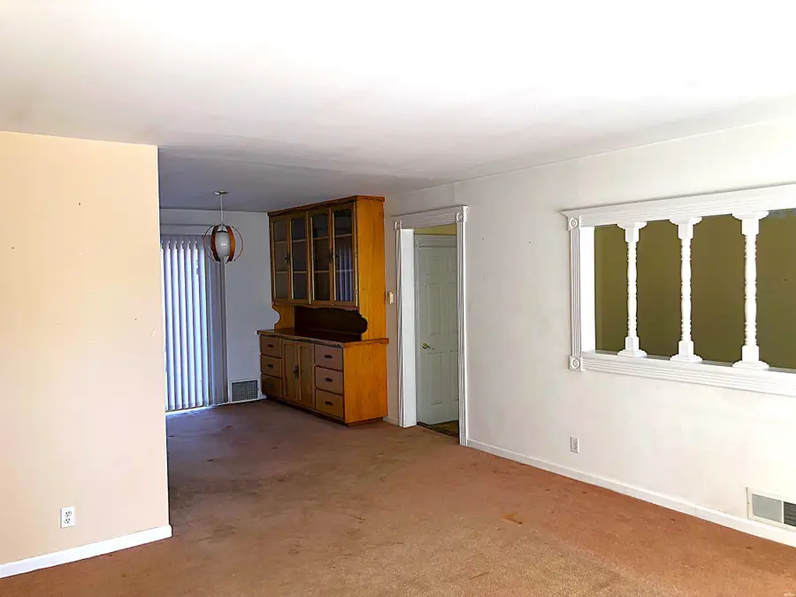 603 Julie Dr, Gallup, NM 87301 - #2